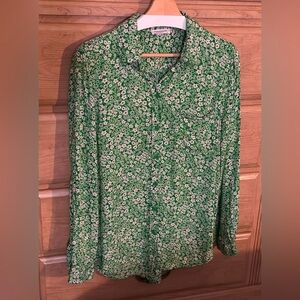 beach.lunch.lounge. Green Floral Long Sleeve Hi-Low Shirt 100% Viscose Sz:M NWOT